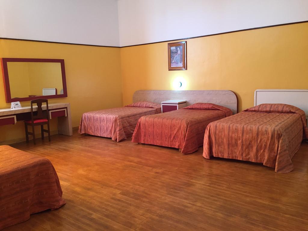 מקסיקו סיטי Hotel Isabel מראה חיצוני תמונה